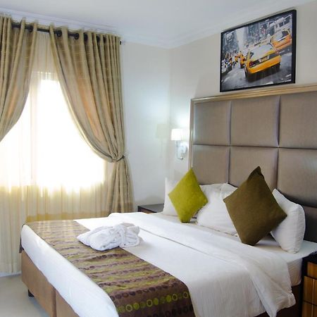 Class Suites Ikeja Eksteriør bilde