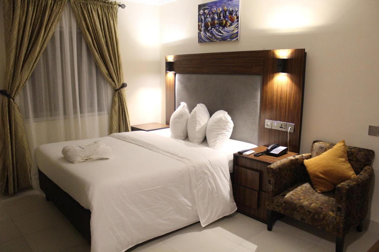 Class Suites Ikeja Eksteriør bilde