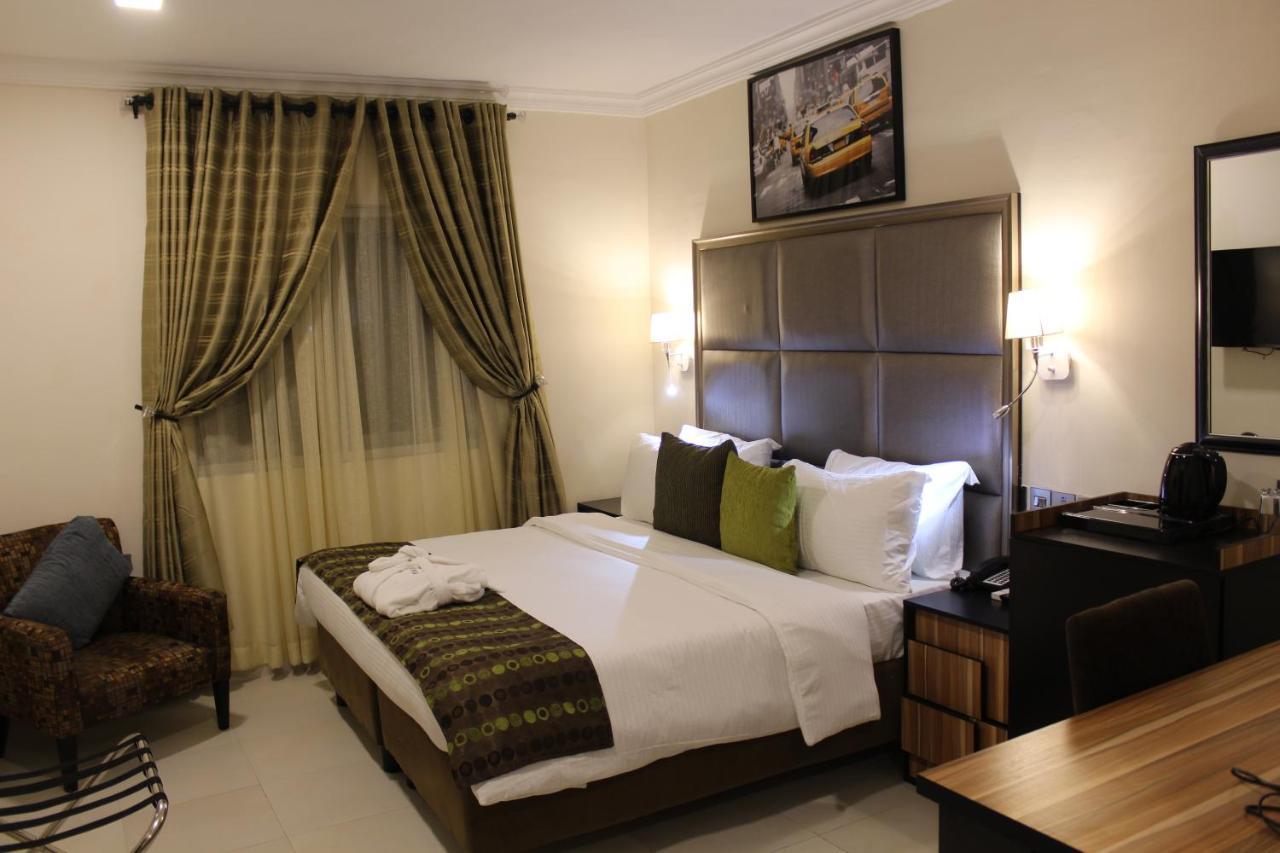 Class Suites Ikeja Eksteriør bilde