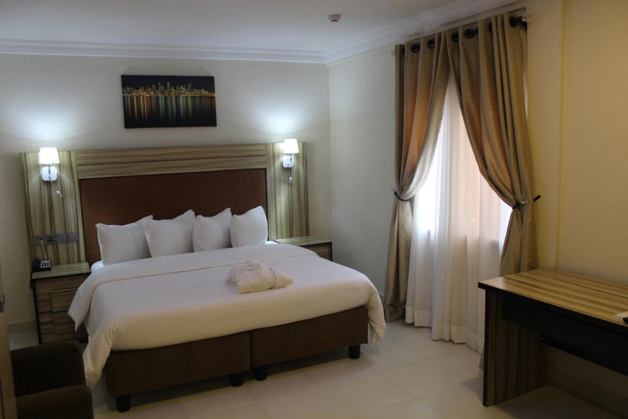 Class Suites Ikeja Eksteriør bilde