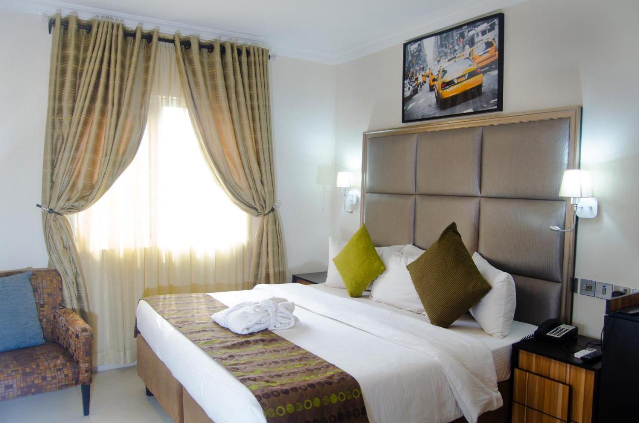 Class Suites Ikeja Eksteriør bilde