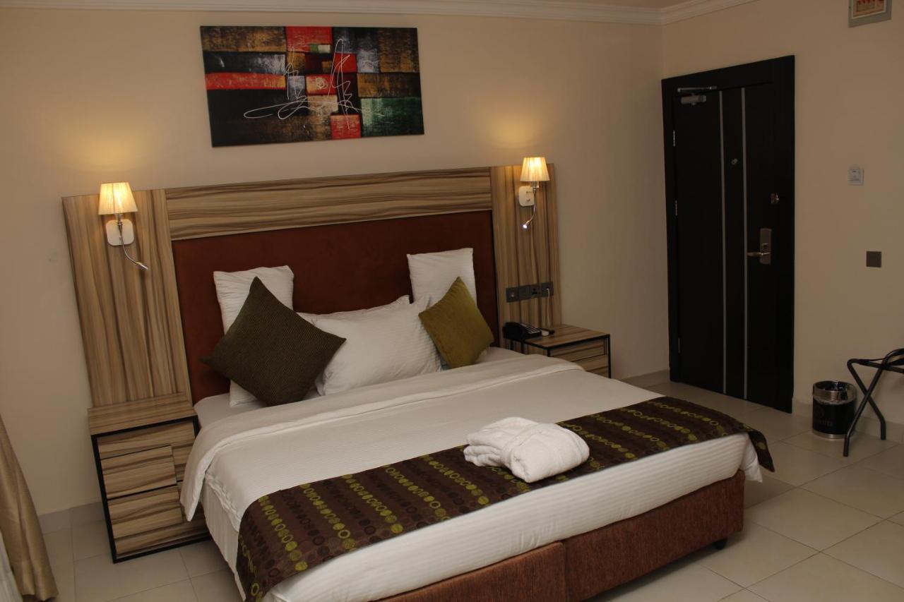 Class Suites Ikeja Eksteriør bilde